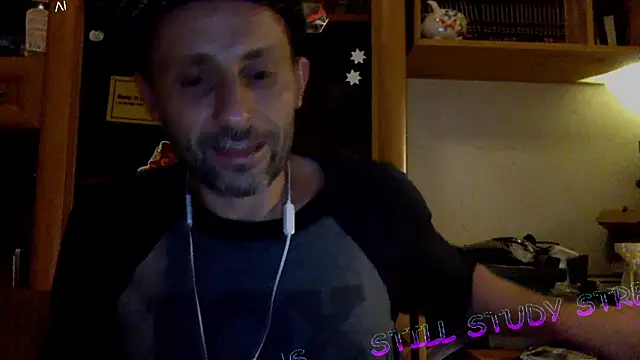 Snapshot of FireFox_Feel chatting on December 9, 2024, 12:12 am FireFox Feel online show from December 9, 2024, 12:12 am