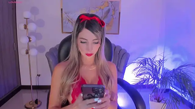 ZoePresleyX online show from March 9, 2025, 11:25 pm