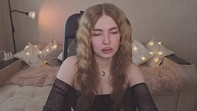 ViolettaLopez online show from February 17, 2026, 12:57 pm