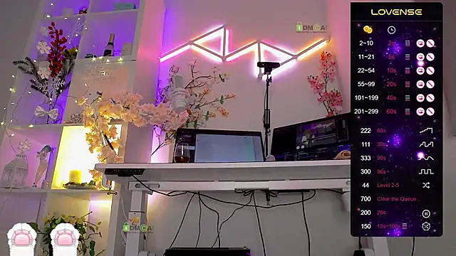 Snapshot of Elena-Marilyn chatting on November 23, 2025, 9:03 pm Elena-Marilyn online show from November 23, 2025, 9:03 pm