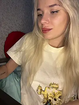 Snapshot of SIMBA_BOS chatting on December 23, 2025, 2:44 am SIMBA BOS online show from December 23, 2025, 2:44 am