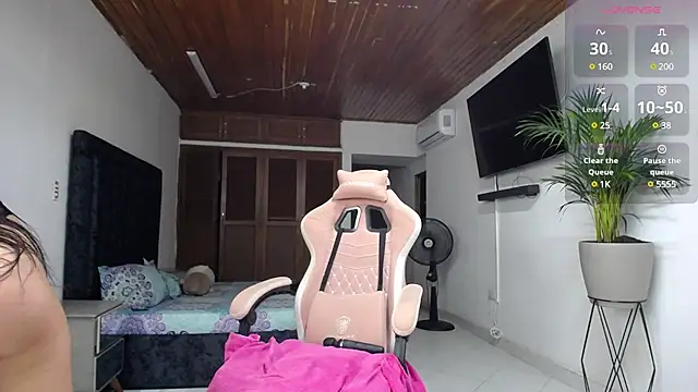 ashley morgan 18 online show from March 12, 2025, 5:02 am