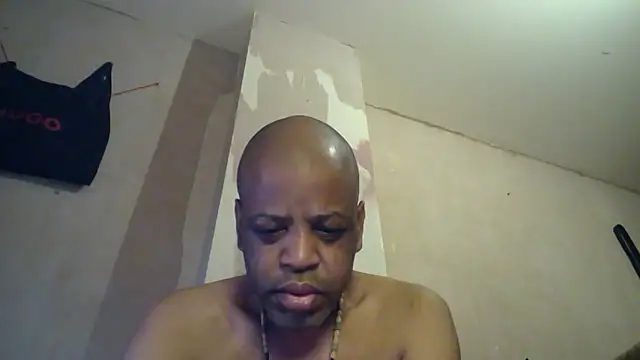 alfiebrown007 online show from March 21, 2025, 1:13 am