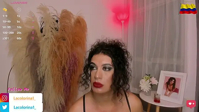 Snapshot of LaColorina_ chatting on September 10, 2025, 5:06 am LaColorina online show from September 10, 2025, 5:06 am