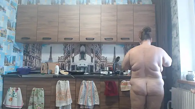 Amy August online show from March 4, 2026, 6:54 am