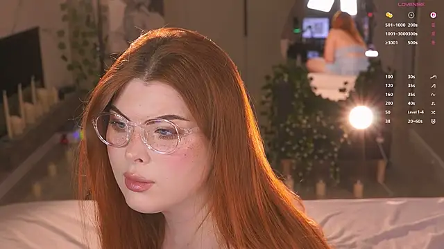 Ffoxyflame online show from March 30, 2026, 10:55 pm