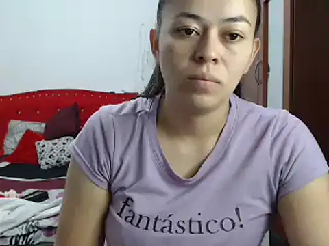 Snapshot of mayhott2 chatting on February 16, 2025, 11:17 pm mayhott2 online show from February 16, 2025, 11:17 pm