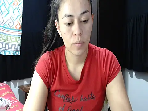 Snapshot of mayhott2 chatting on February 6, 2025, 11:15 pm mayhott2 online show from February 6, 2025, 11:15 pm