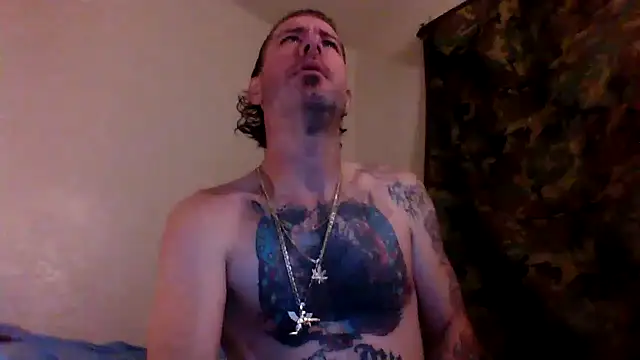 Snapshot of thefire420 chatting on January 15, 2025, 11:32 am thefire420 online show from January 15, 2025, 11:32 am