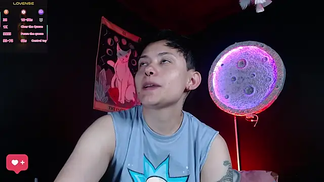 girl intense444 online show from April 4, 2026, 1:17 pm