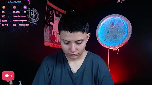 girl intense444 online show from July 21, 2026, 1:34 pm