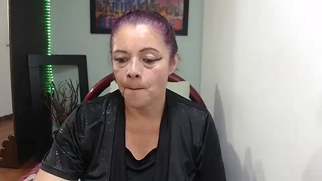 Snapshot of sexytitshot126 chatting on October 5, 2025, 10:44 pm sexytitshot126 online show from October 5, 2025, 10:44 pm