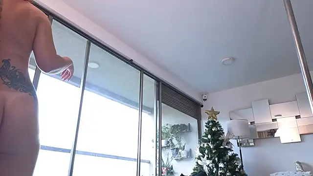 Snapshot of mandi4pole_ chatting on December 4, 2025, 9:47 pm mandi4pole online show from December 4, 2025, 9:47 pm