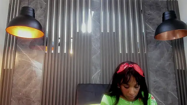 GabyFlowers online show from December 27, 2024, 4:54 pm