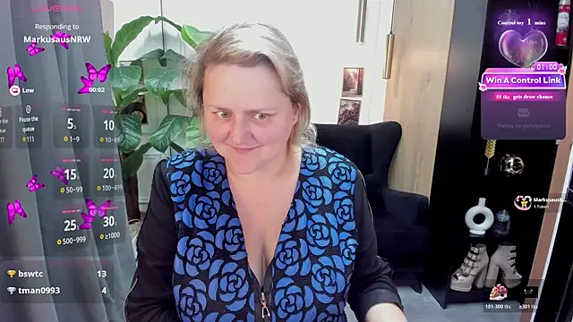 Snapshot of ScarlettSoft chatting on July 11, 2026, 6:03 am ScarlettSoft online show from July 11, 2026, 6:03 am