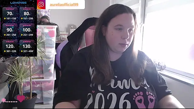 Snapshot of AureliaWinter chatting on March 6, 2026, 8:42 am AureliaWinter online show from March 6, 2026, 8:42 am