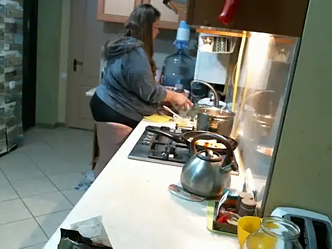 Snapshot of cute__cherry chatting on March 13, 2025, 12:05 am cute  cherry online show from March 13, 2025, 12:05 am