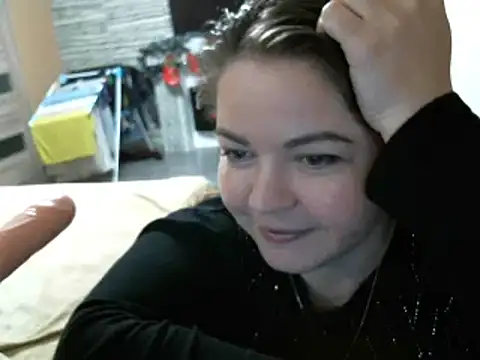 Snapshot of cute__cherry chatting on February 7, 2025, 7:06 pm cute  cherry online show from February 7, 2025, 7:06 pm