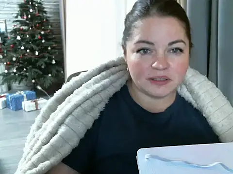 Snapshot of cute__cherry chatting on January 14, 2025, 7:43 pm cute  cherry online show from January 14, 2025, 7:43 pm