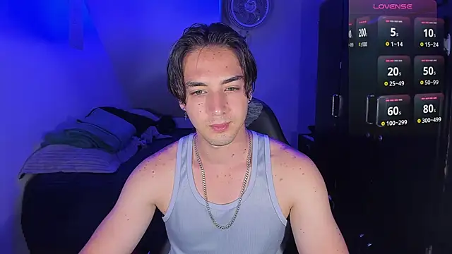 Snapshot of Alex_smith00 chatting on September 18, 2025, 7:28 pm Alex smith00 online show from September 18, 2025, 7:28 pm