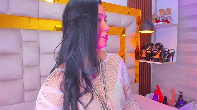 bigass monic online show from February 6, 2026, 3:35 am