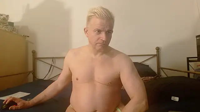 Snapshot of Dragonnyc@xh chatting on November 10, 2025, 5:01 am Dragonnycxh online show from November 10, 2025, 5:01 am