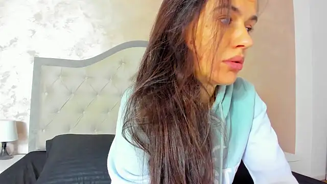 Snapshot of JennaMyers chatting on November 8, 2025, 8:23 pm JennaMyers online show from November 8, 2025, 8:23 pm