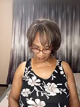 Hotgrannyx online show from November 14, 2025, 2:59 am