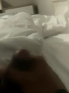 omar23121 online show from March 19, 2025, 2:16 am