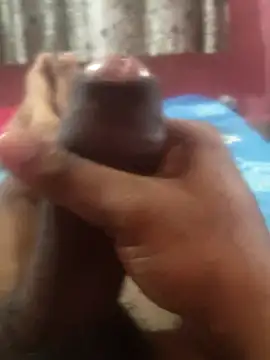 omar23121 online show from March 10, 2025, 2:37 pm