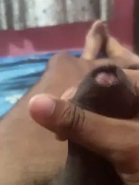 omar23121 online show from March 14, 2025, 12:40 pm