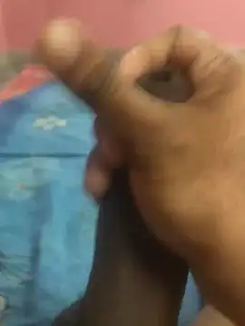 omar23121 online show from January 16, 2025, 5:12 pm