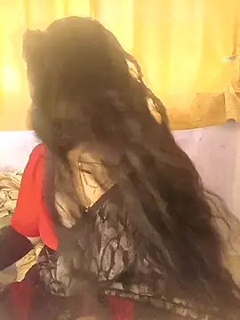 Snapshot of Rising_Smiler chatting on February 3, 2026, 8:52 am Rising Smiler online show from February 3, 2026, 8:52 am