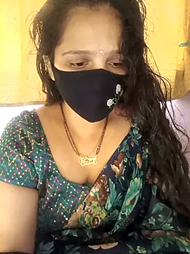 Snapshot of Rising_Smiler chatting on February 12, 2026, 9:09 am Rising Smiler online show from February 12, 2026, 9:09 am