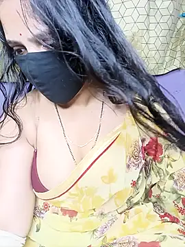 Snapshot of Rising_Smiler chatting on February 8, 2025, 6:11 pm Rising Smiler online show from February 8, 2025, 6:11 pm