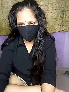 Snapshot of Rising_Smiler chatting on February 4, 2025, 5:55 pm Rising Smiler online show from February 4, 2025, 5:55 pm