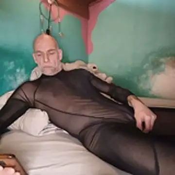 Snapshot of porno-freak chatting on April 15, 2026, 10:21 pm porno-freak online show from April 15, 2026, 10:21 pm