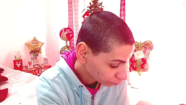 Snapshot of hotSANDRA_STARR chatting on January 12, 2026, 10:33 am hotSANDRA STARR online show from January 12, 2026, 10:33 am