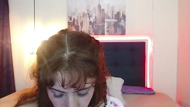 Snapshot of sarah_lovesu chatting on March 6, 2025, 11:31 pm sarah lovesu online show from March 6, 2025, 11:31 pm