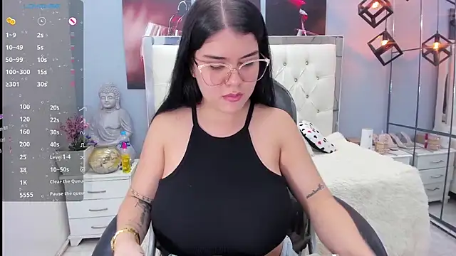 Snapshot of pearl_weet chatting on December 4, 2025, 6:29 pm pearl weet online show from December 4, 2025, 6:29 pm