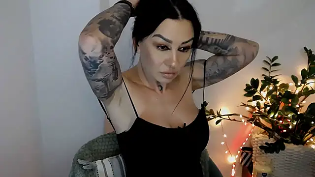 Xentthia online show from February 13, 2025, 3:03 pm