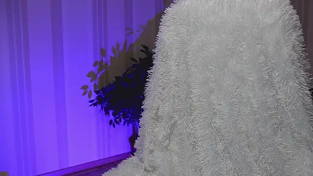 Snapshot of Danielle_Thomas chatting on March 22, 2025, 6:22 am Danielle Thomas online show from March 22, 2025, 6:22 am