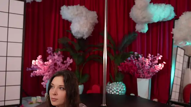 KittyCaitlin online show from March 13, 2025, 7:50 pm