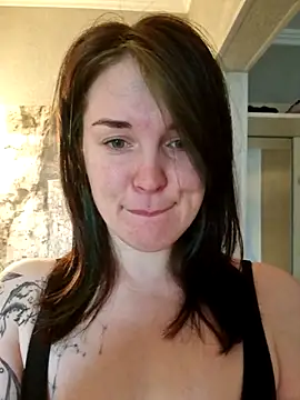 LazyTanukii online show from October 16, 2025, 6:21 am