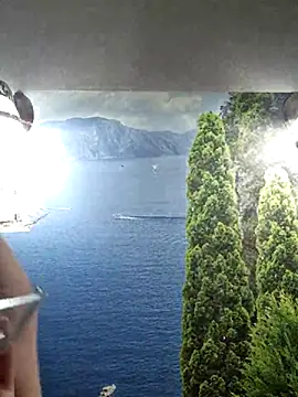 LazyTanukii online show from January 13, 2026, 6:39 am