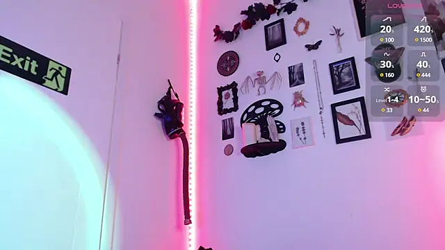 Snapshot of auroralatexprincess chatting on February 3, 2025, 6:49 pm auroralatexprincess online show from February 3, 2025, 6:49 pm