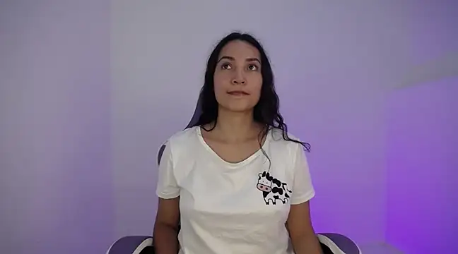 Snapshot of cutie_and_slutty chatting on February 4, 2025, 1:34 am cutie and slutty online show from February 4, 2025, 1:34 am