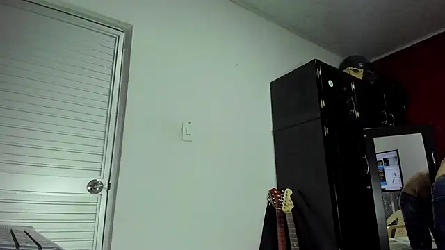 Snapshot of VincentSavage chatting on February 20, 2026, 7:05 pm VincentSavage online show from February 20, 2026, 7:05 pm