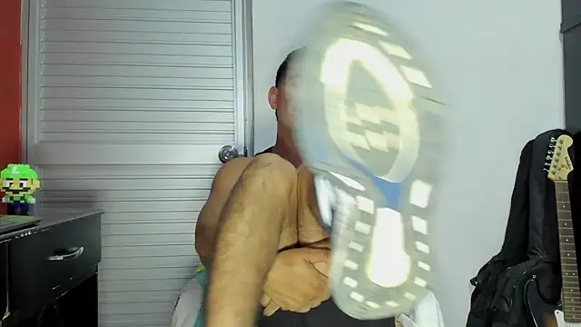 Snapshot of VincentSavage chatting on February 7, 2026, 1:46 am VincentSavage online show from February 7, 2026, 1:46 am