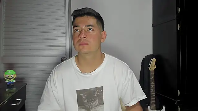 Snapshot of VincentSavage chatting on February 18, 2026, 1:03 am VincentSavage online show from February 18, 2026, 1:03 am